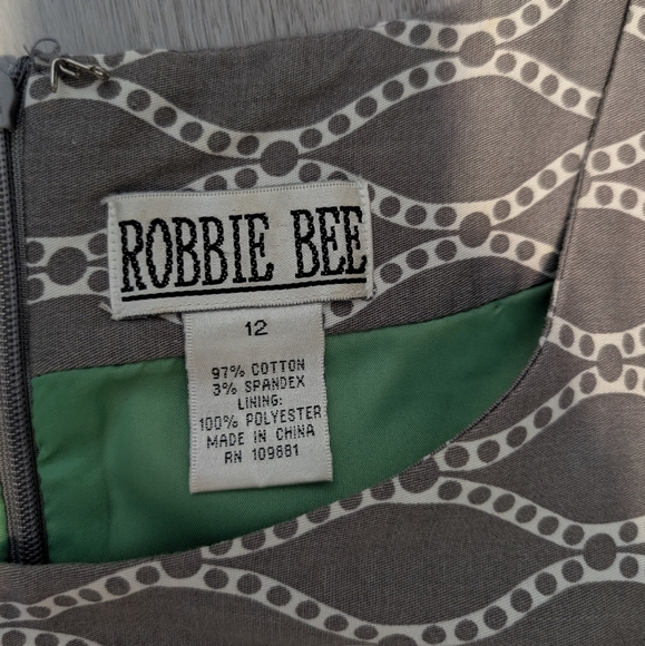 Robbie Bee Grey White Trellis Pattern Cowl Neckline Shift Dress Size 12 - Picture 4 of 8